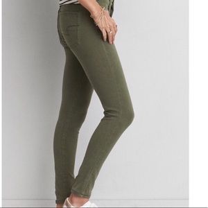 American Eagle AEO DENIM high-rise jegging
